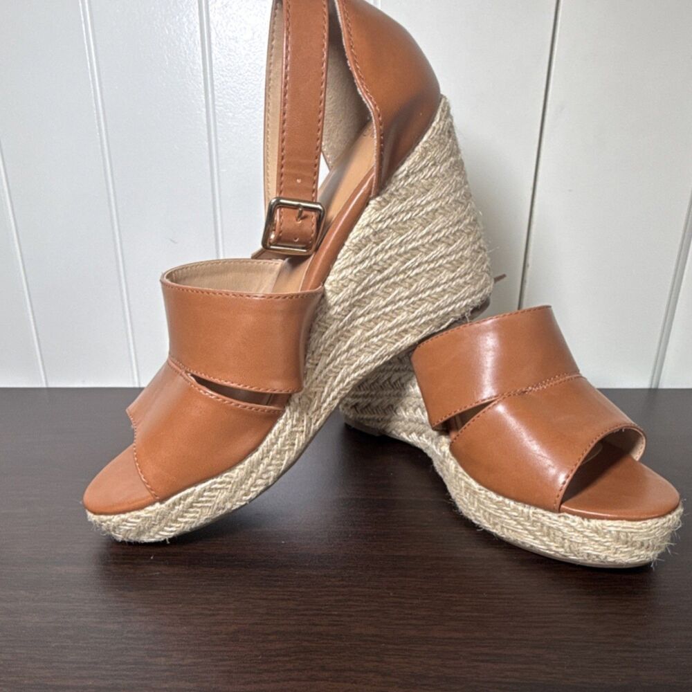 Time And Tru Strappy Wedge Brown Sandals Buckle Synthetic Women’s Size 8.5
